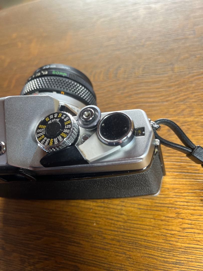 OLYMPUS OM−1 フィルムカメラ　レンズ付き　オリンパス
