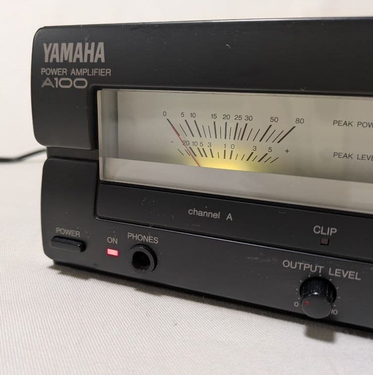 YAMAHA A100 パワーアンプ