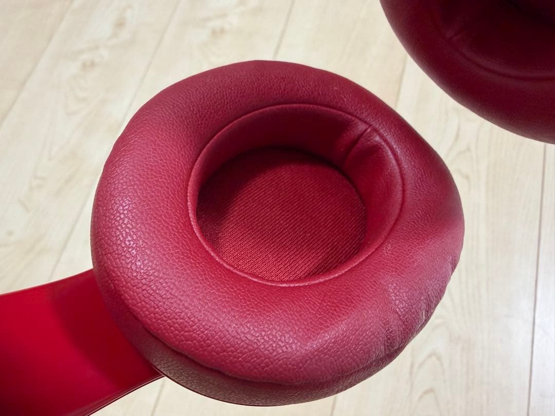 Beats ワイヤレスヘッドフォン レッド