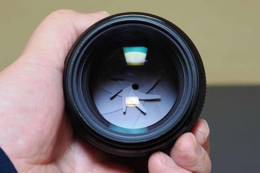 Canon EF 85mm f/1.8 USM レンズ