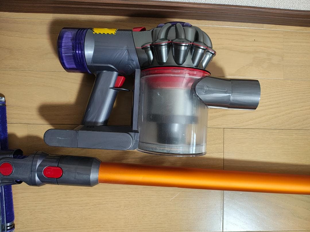 ダイソン★コードレス掃除機★V8Slim★ＳV10K★バッテリーの状態良好★4