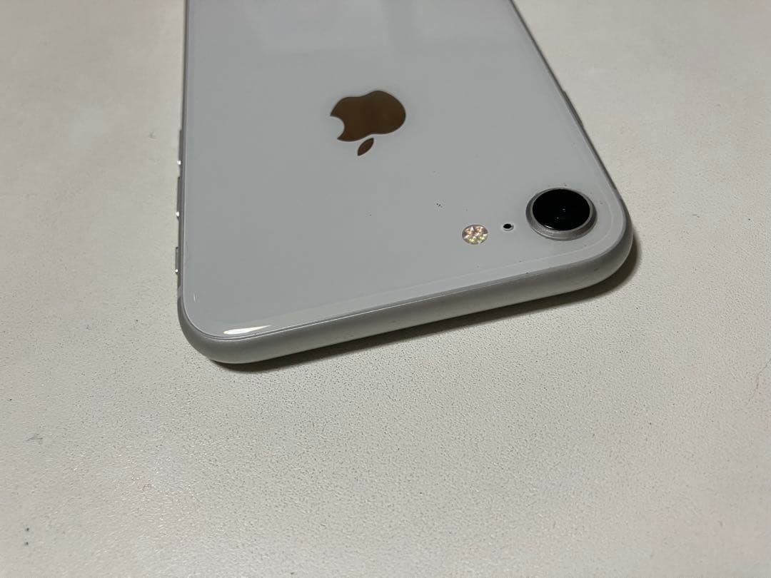 iPhone 8 64G バッテリー87%