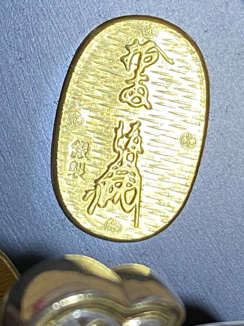 ♦️関工芸 武比古作 打ち出の小槌に小判 ガラスケース入 縁起物 置物飾り 銀製品
