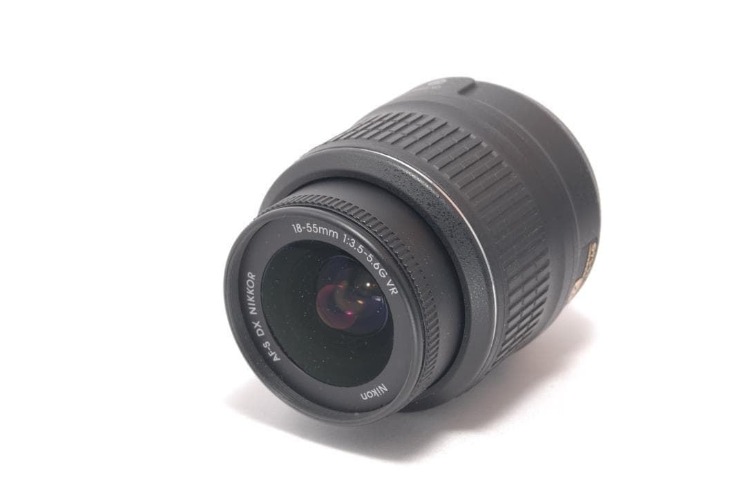 ⭐️ショット数わずか880枚⭐️Nikon D3000　デジタル一眼レフ　カメラ