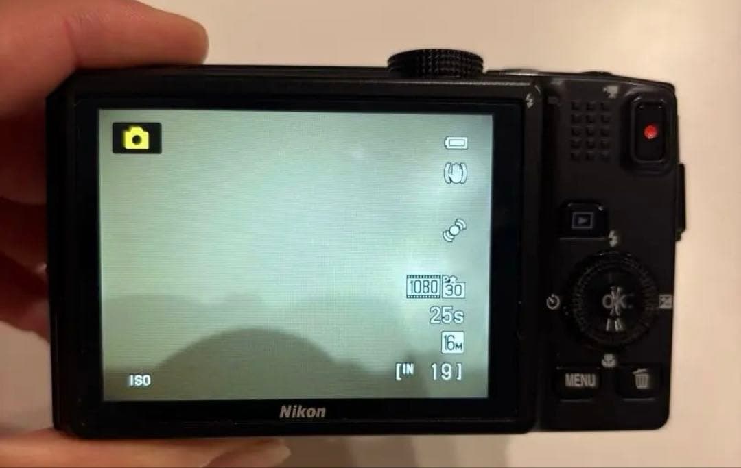 Nikon ニコン　COOLPIX S8200 動作確認済　本体・バッテリーのみ