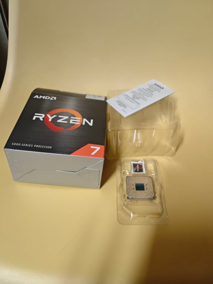 AMD Ryzen 7 5700X デスクトップ CPU