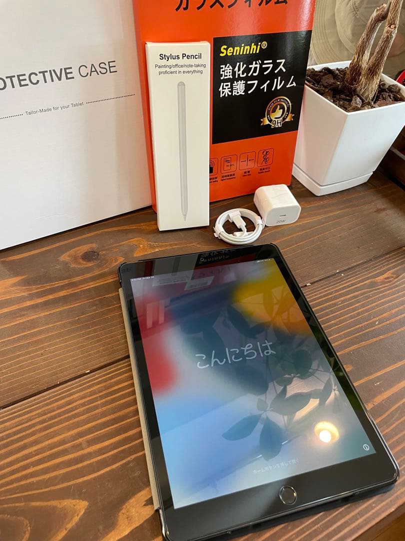 Apple iPad (第９世代) Wi-Fi + Cellular 64GB