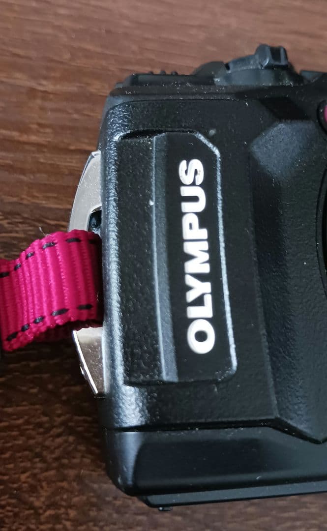 OLYMPUS Tough デジタルカメラ本体、電池、ケース三点セット
