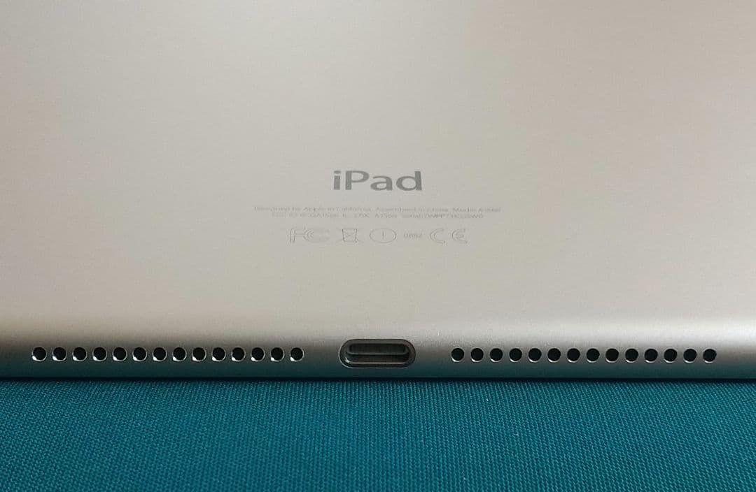 美品 Apple iPad Air2 64GB ゴールド WiFiモデル