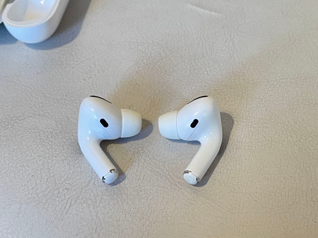 AirPods Pro 第1世代 両耳 充電ケース付 ワイヤレ　ノイキャン