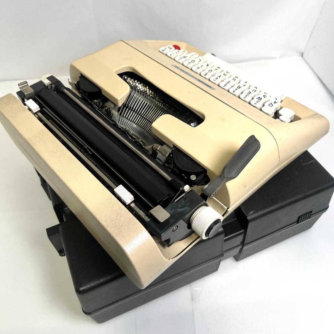 タイプライター オリベッティLETTERA 35、動作良好、スペイン製1970s