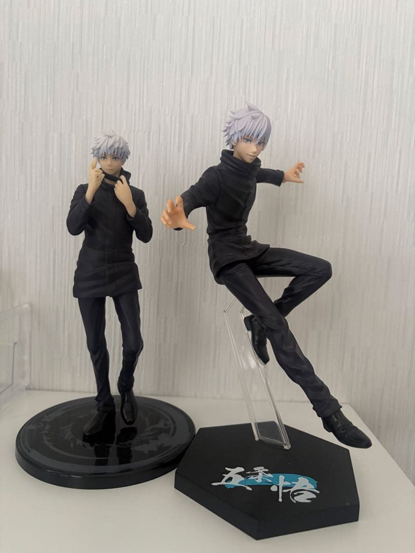 呪術廻戦 五条悟 グッズ 大量 まとめ売り フィギュア付き アクスタ 缶バッジ