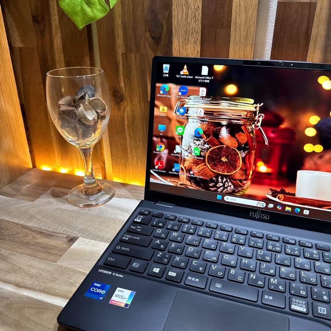 準美品‼️LIFEBOOK☘️最高峰i7☘第11世代☘メモリ16GB☘️ノートパソコン