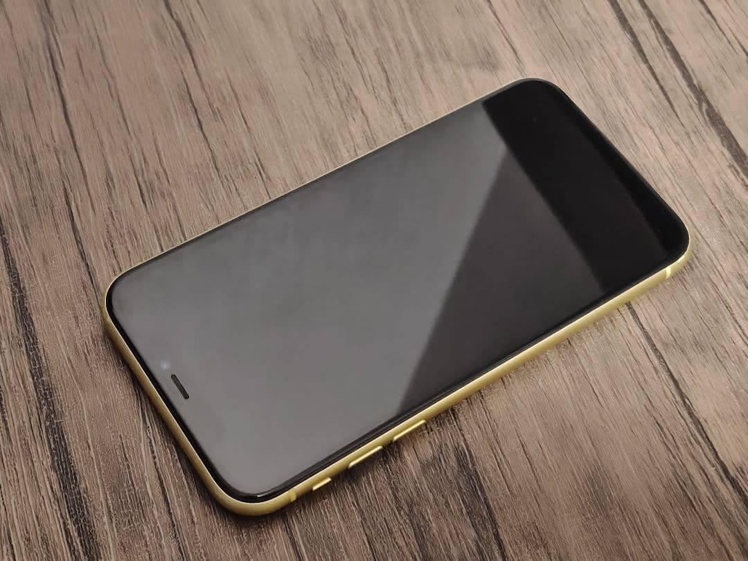 中古 iPhone 11 イエロー128ギガ SIMフリー Apple