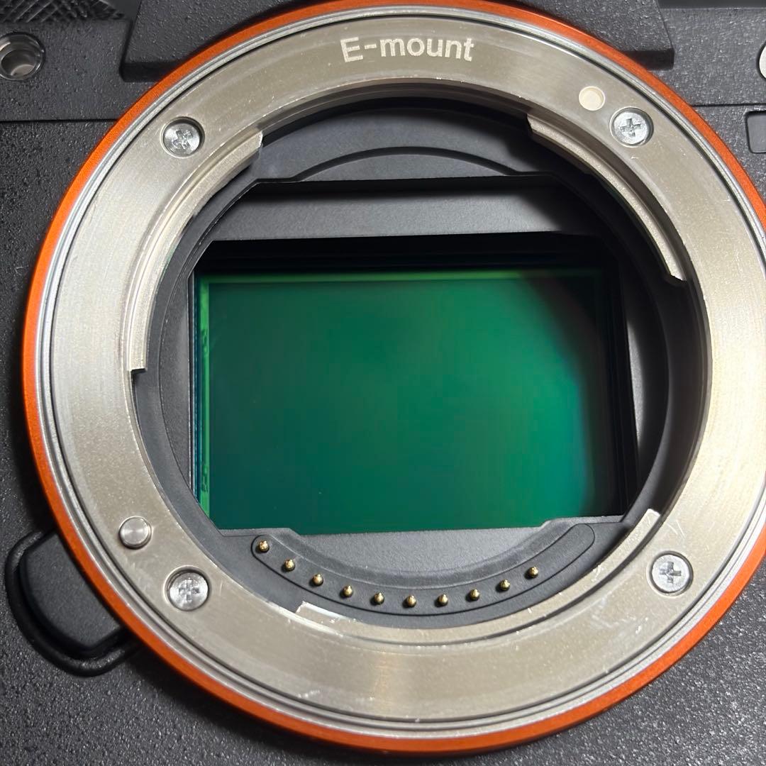 シャッター数 3759 SONY α7 ii ミラーレス一眼　ILCE-7M2