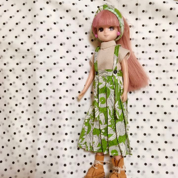 ②訳あり感謝アウトフィット　リカちゃん　ブライス