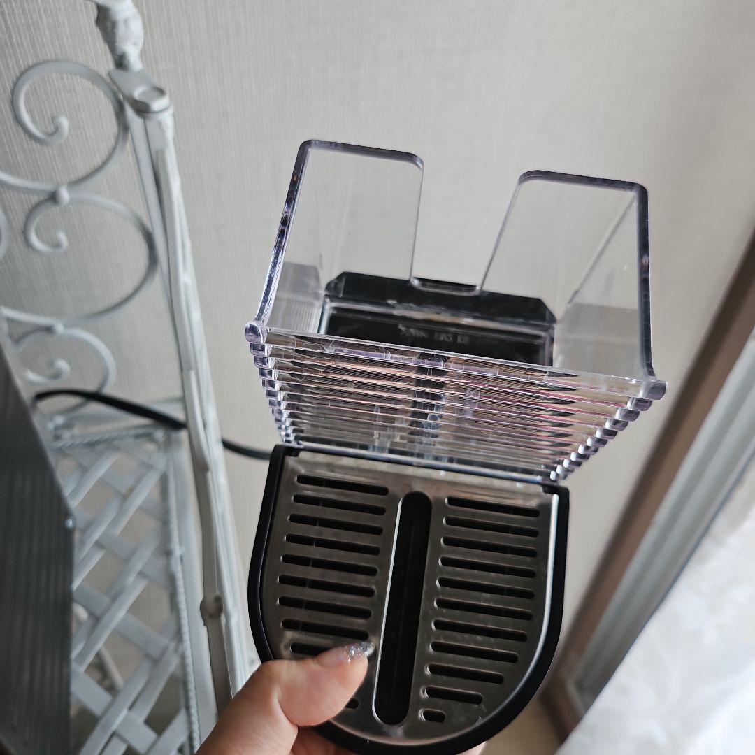 ネスプレッソ カプセル式コーヒーメーカー ピクシーツー チタン C61-TI-W