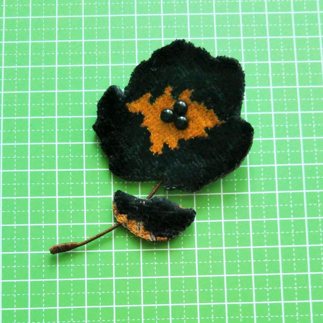 ⚠️もも9-46 ハンドメイド ブローチアクセサリー ミナペルホネン