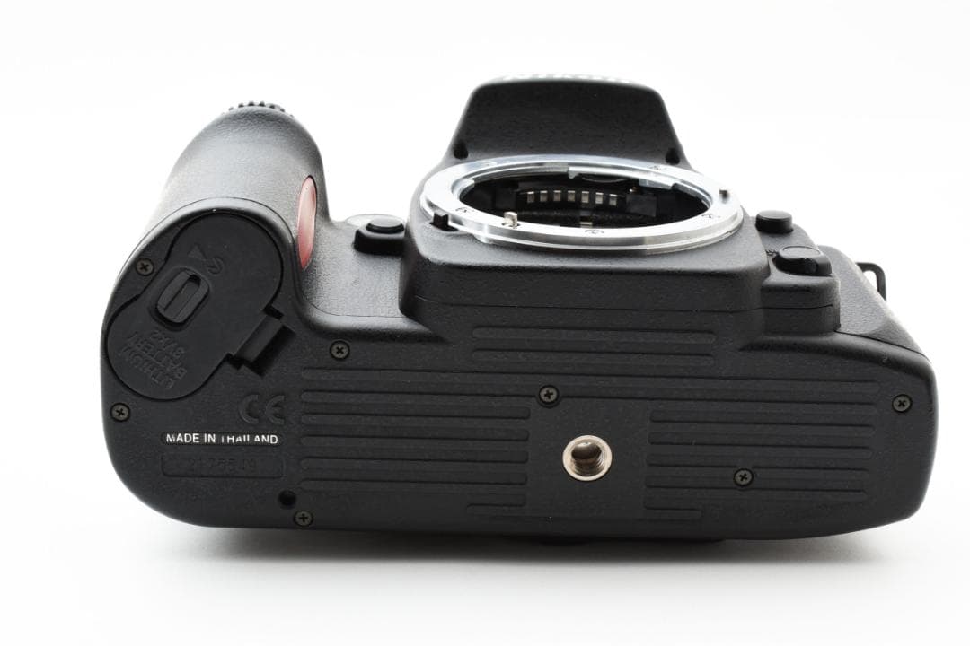 動作品 Nikon F80 一眼レフカメラ