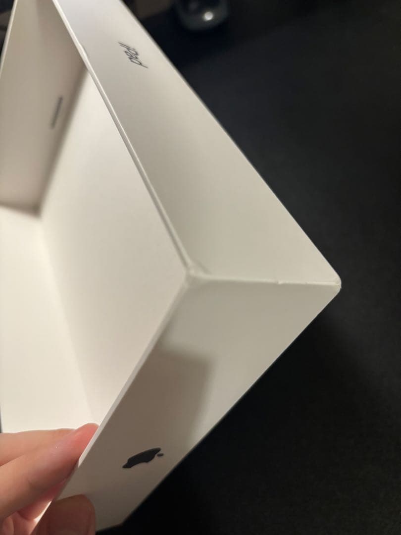 iPad（第9世代）Wi-Fiモデル スペースグレイ　ケース付
