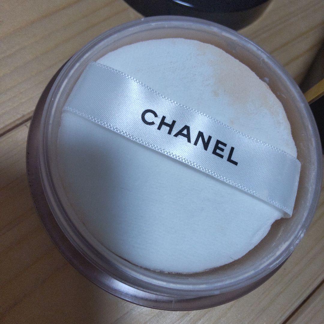 フェイスパウダー CHANEL POUDRE UNIVERSELLE LIBRE N 20