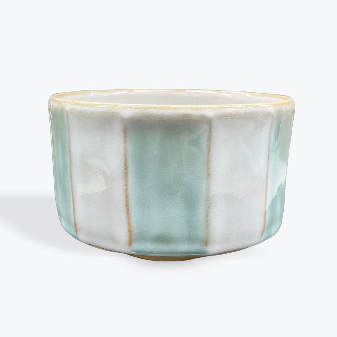 【新品】　萩焼き　白釉　緑彩色　岡田泰作（晴雲山窯）　抹茶碗　茶道具
