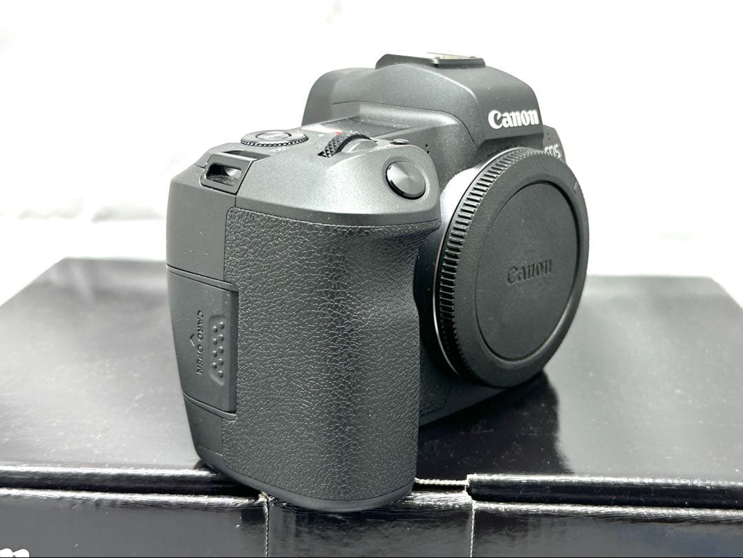 極美品！Canon EOS R ミラーレス一眼 ブラック