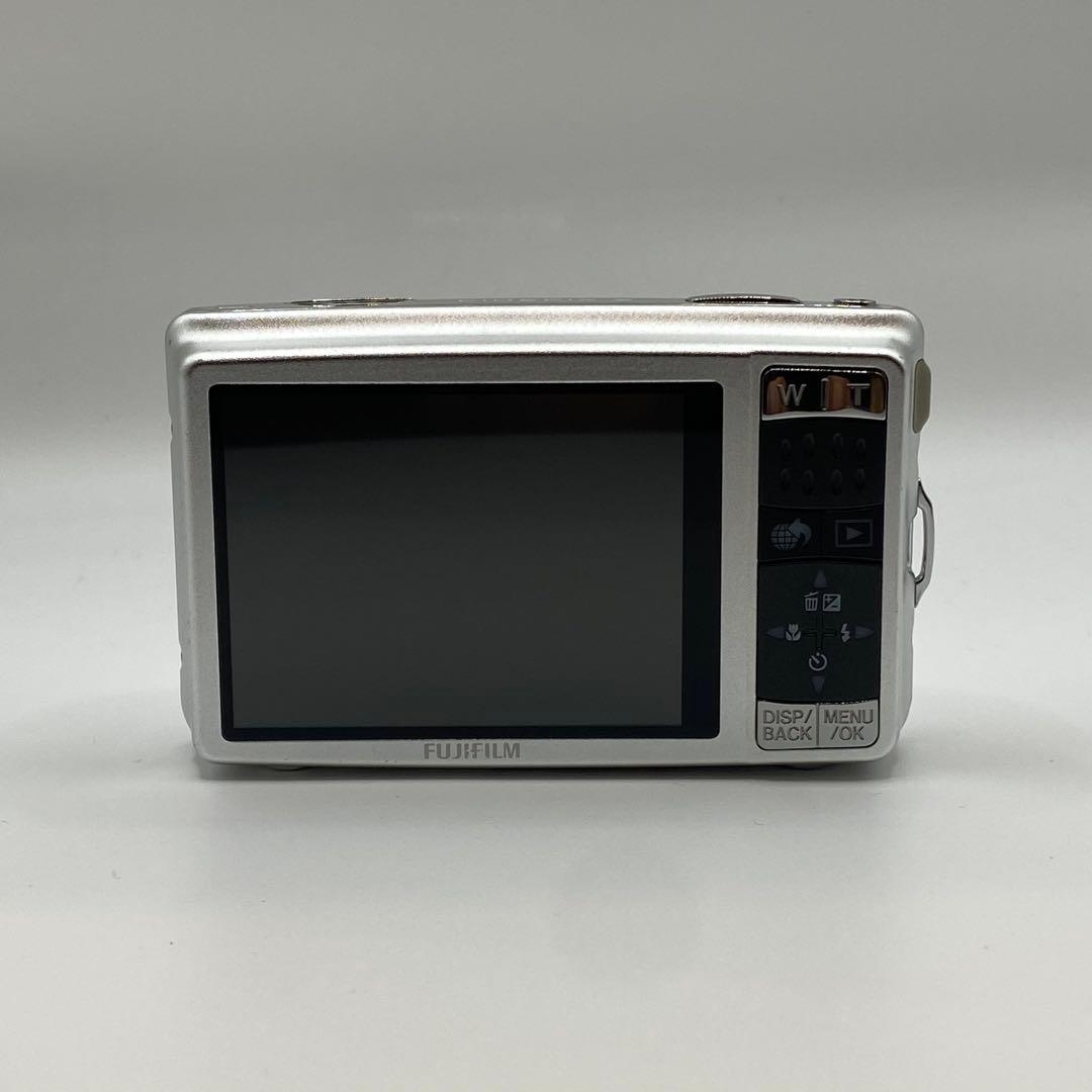 FINEPIX Z70 シルバー SDカード8GB付