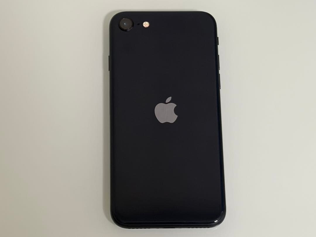 iPhone SE 第3世代 ミッドナイト 64GB バッテリー最大容量98%