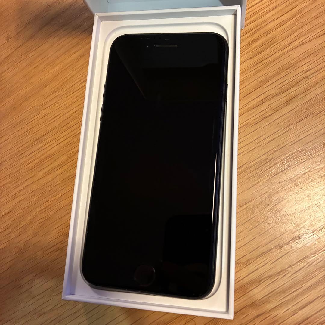 iPhone SE2 ブラック 256GB 本体