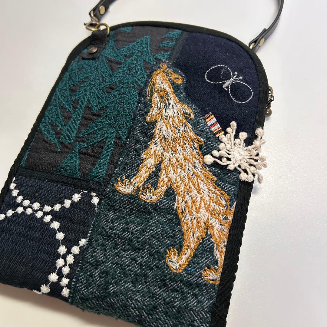 ミナペルホネン　スマホポーチ　キルト　wolf