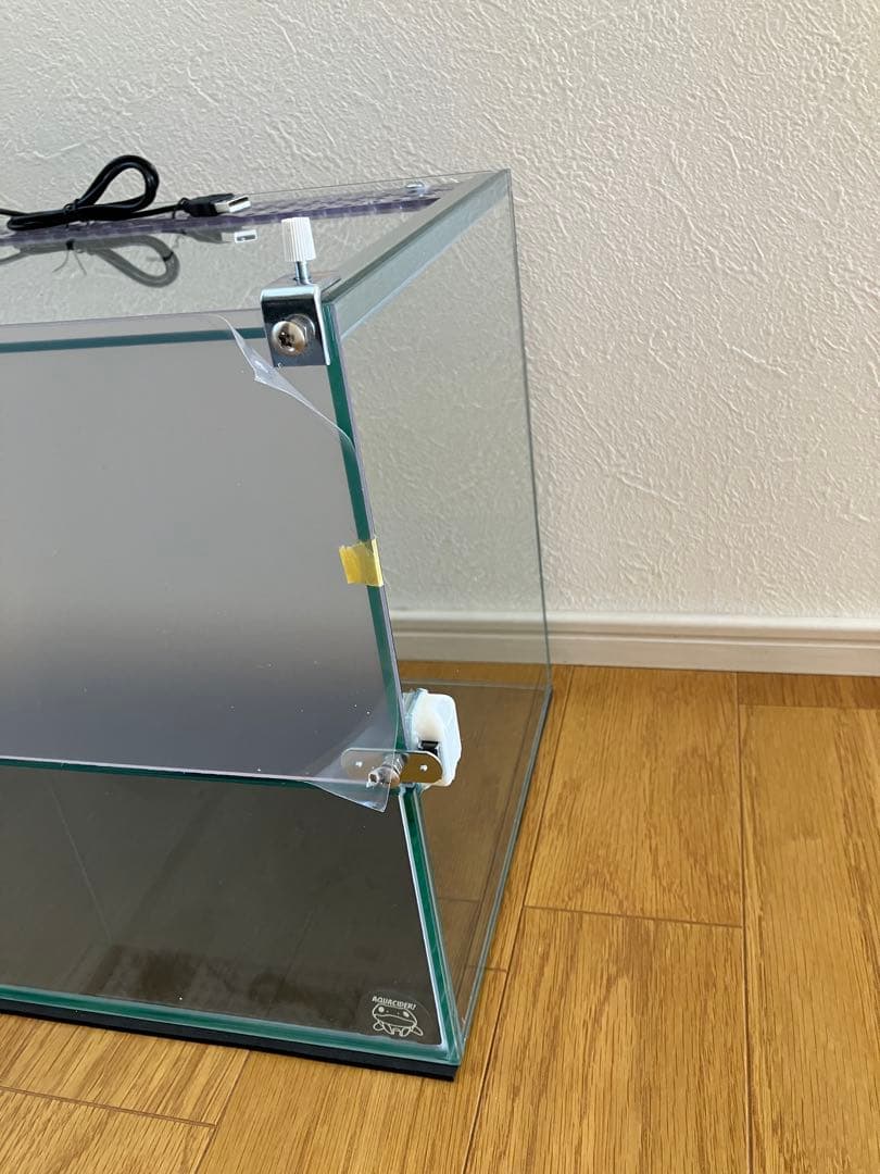 アクアサイダーのイモリウム用水槽40cm