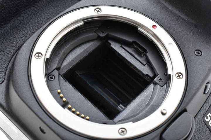 15355 ★未使用に近い現状品★ Canon EOS 50D ボディ キヤノン