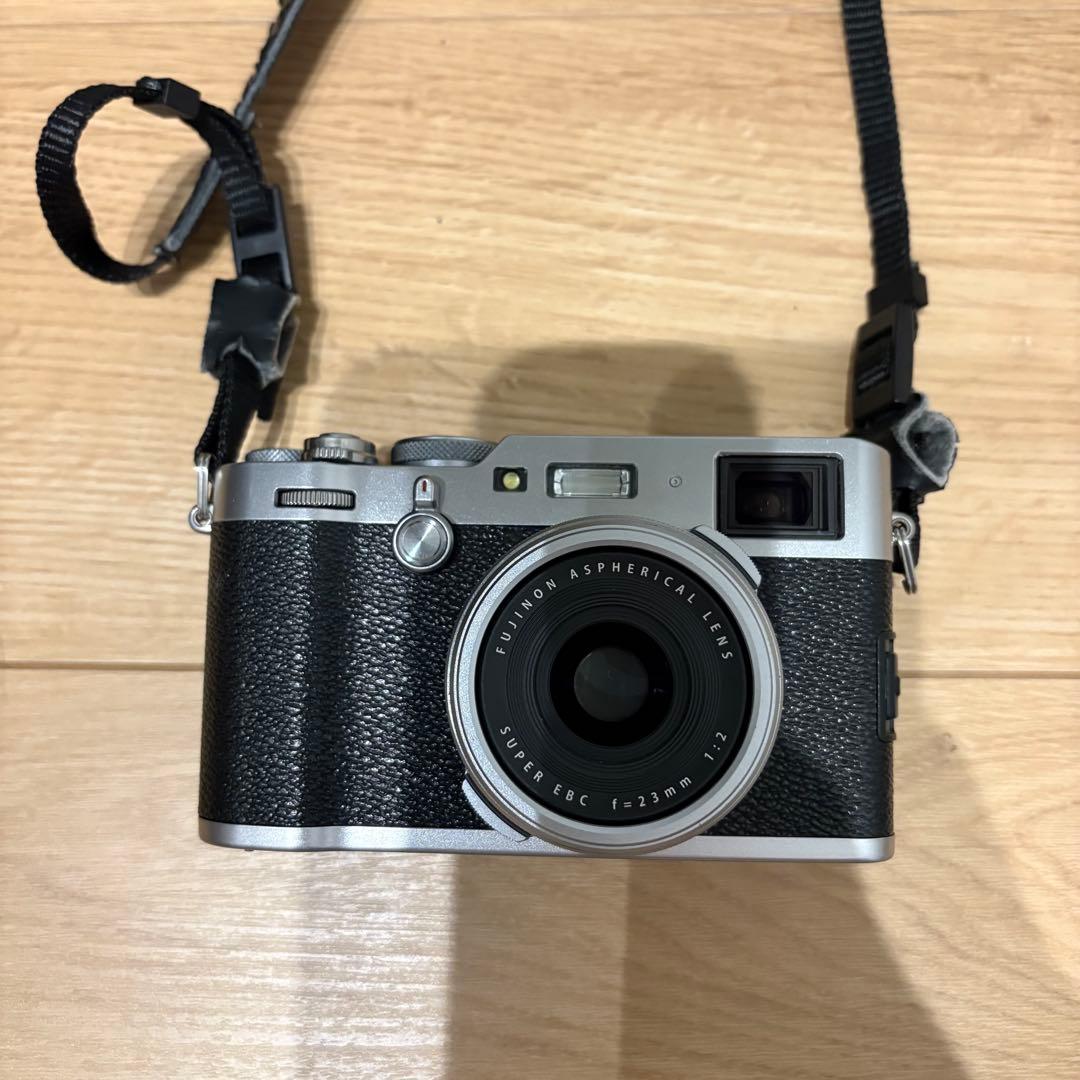 【レザーケース付き】FUJIFILM X100F ミラーレス一眼【音出ません】