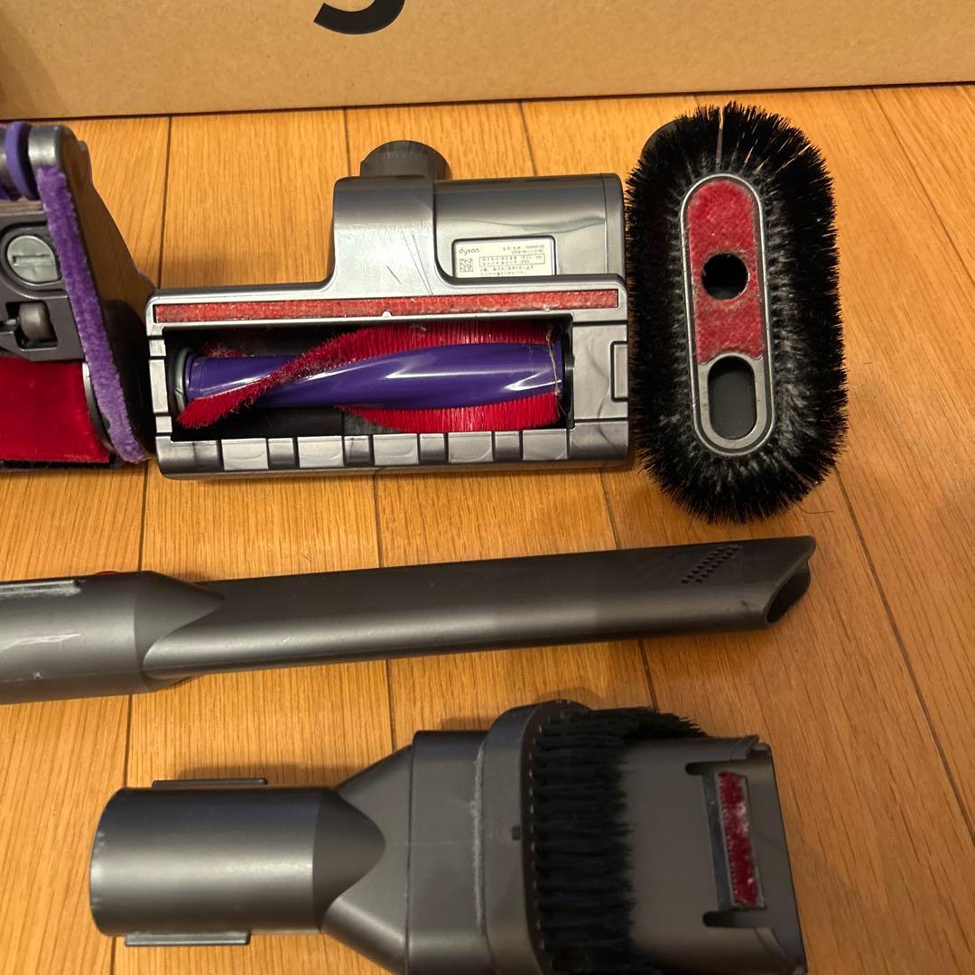 【ジャンク品】Dyson V10 Fluffy コードレス掃除機本体 ダイソン