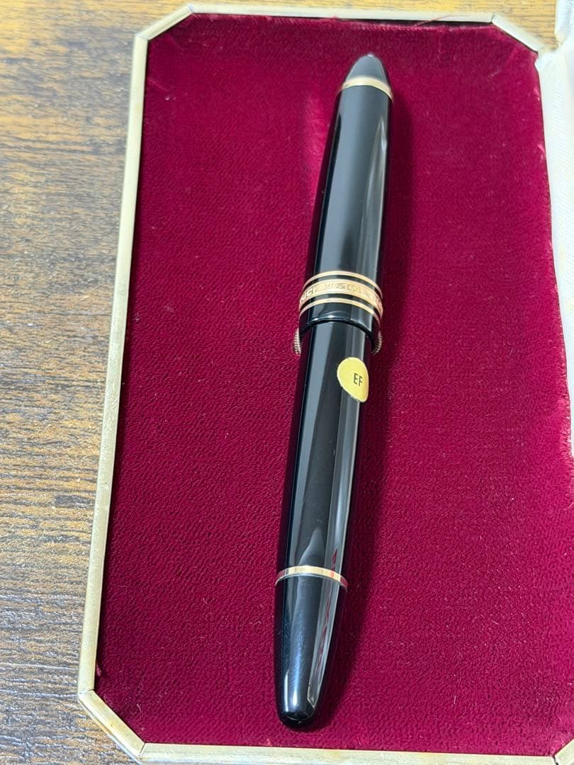 新品未使用　18C 全金　エボナイトペン芯　146 モンブラン　万年筆　EF
