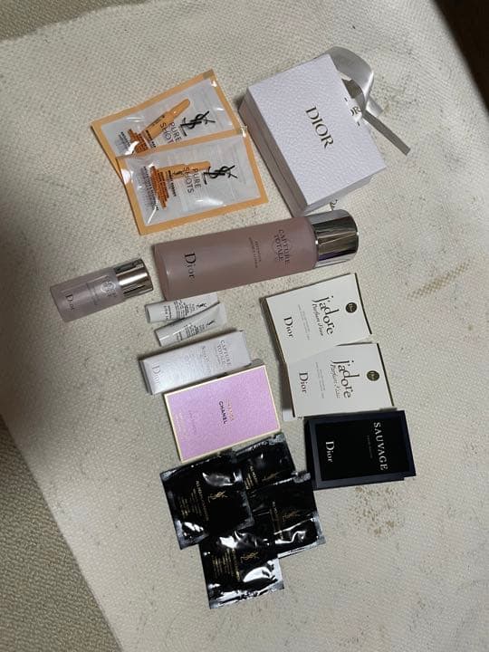 正規Dior カプチュール トータル インシティブ エッセンス 非売品
