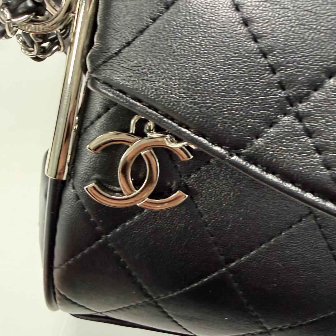 24時間以内に発送 ~ cHaNeL ~ ショルダーバッグでございます。