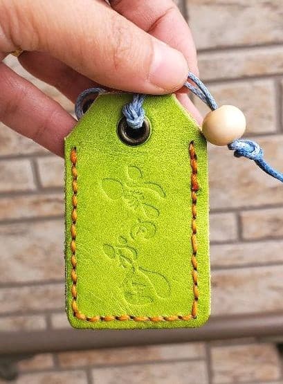 ハンドメイド お守りチャーム マスタードイエロー&ライムグリーン