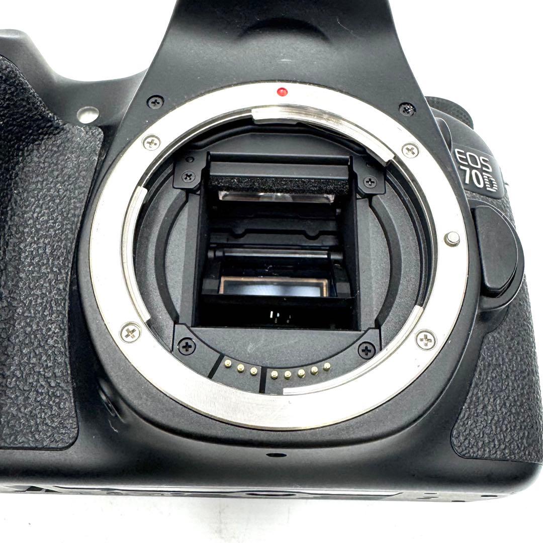 美品 CANON EOS 70D ボディ デジタル一眼レフカメラ
