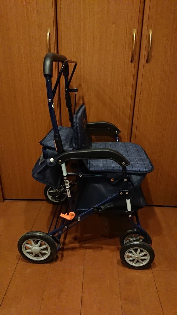 【極美品 取扱説明書付】 幸和製作所 アルミ製 シルバーカー PW-298