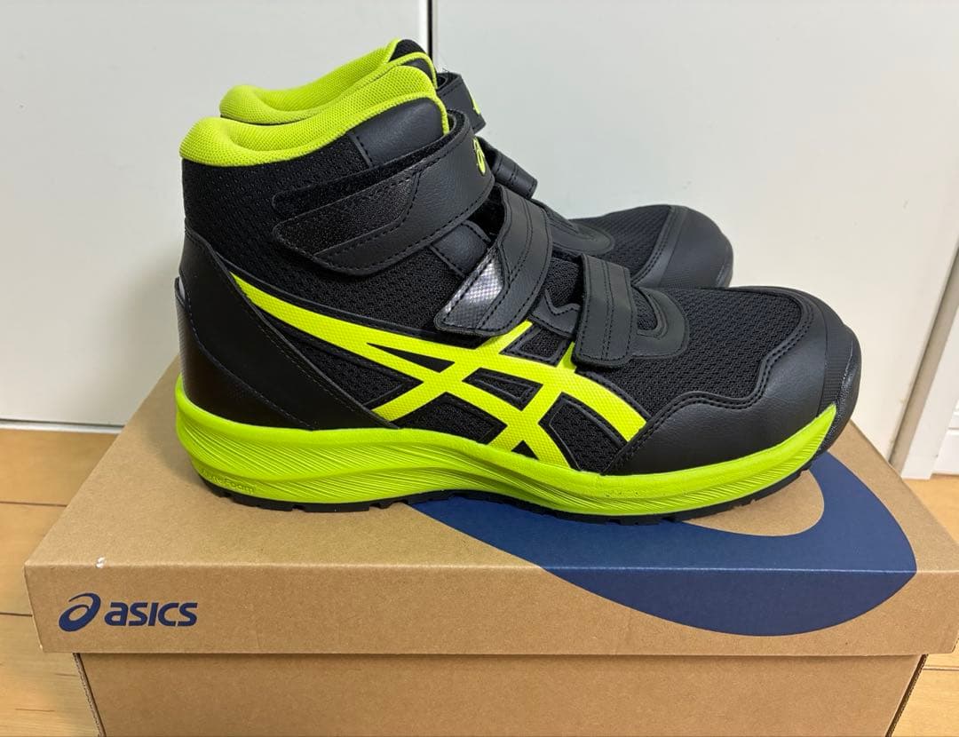 asics 新品　WINJOB CP216 BLACK/NEON LIME