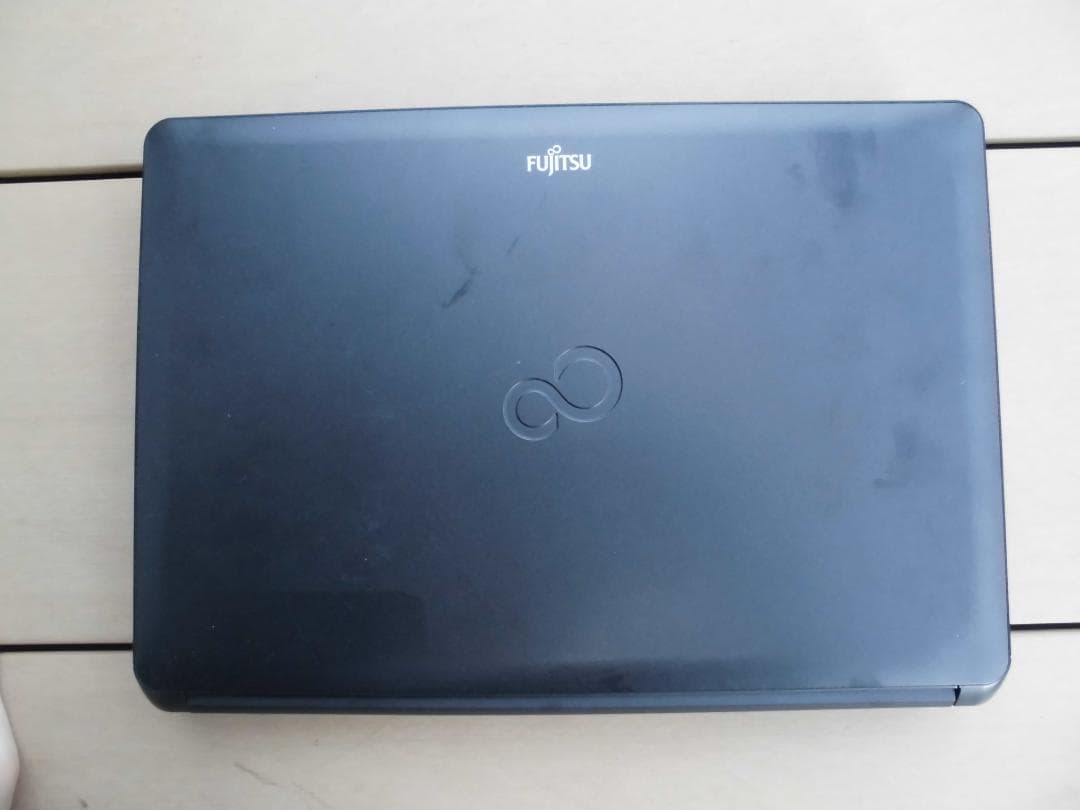 fUJITSU 13.3型 S762/F i5-3320 128GB 8GB