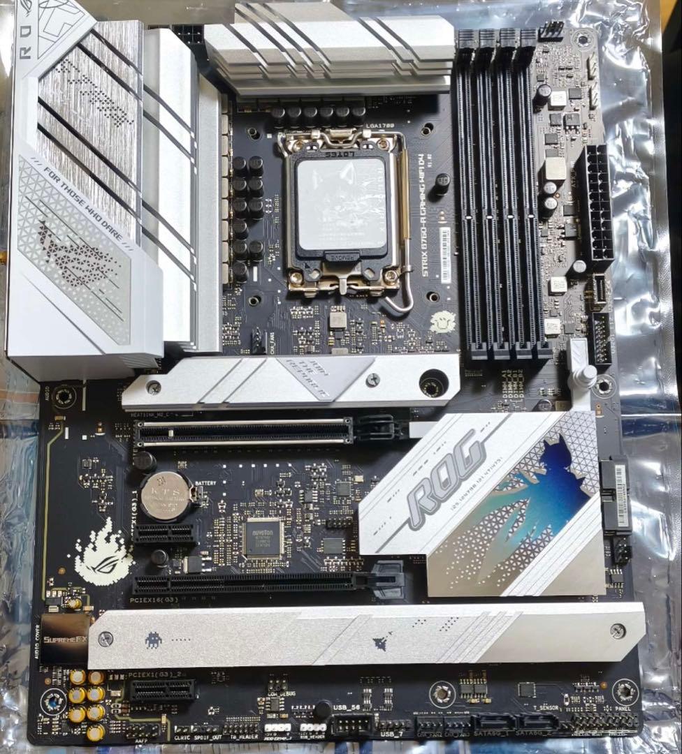 ラスカルさん専用　吹雪コラボROG STRIX B760-Aマザーボード