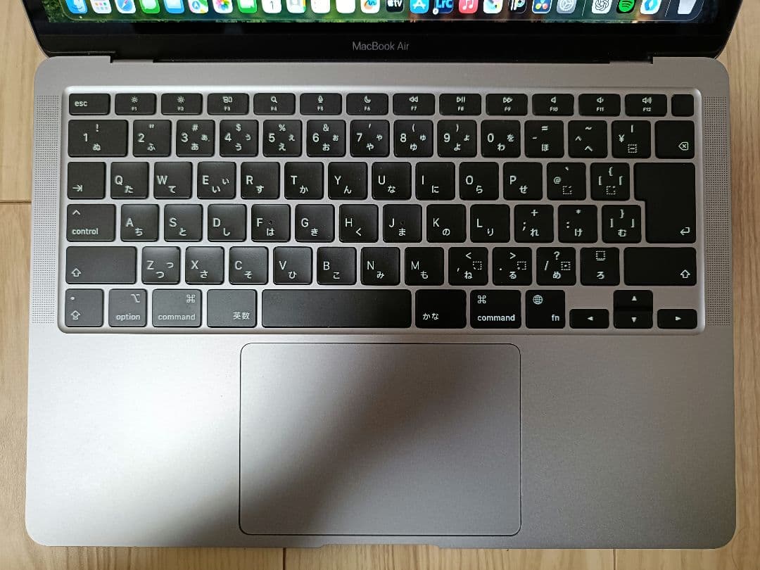 Apple M1 Macbook Air 8/256GB スペースグレイ