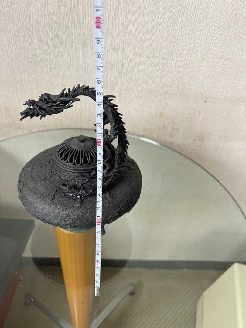 高岡銅器の金工師、米田秀保による「蝋型鋳銅 立龍提手 香炉