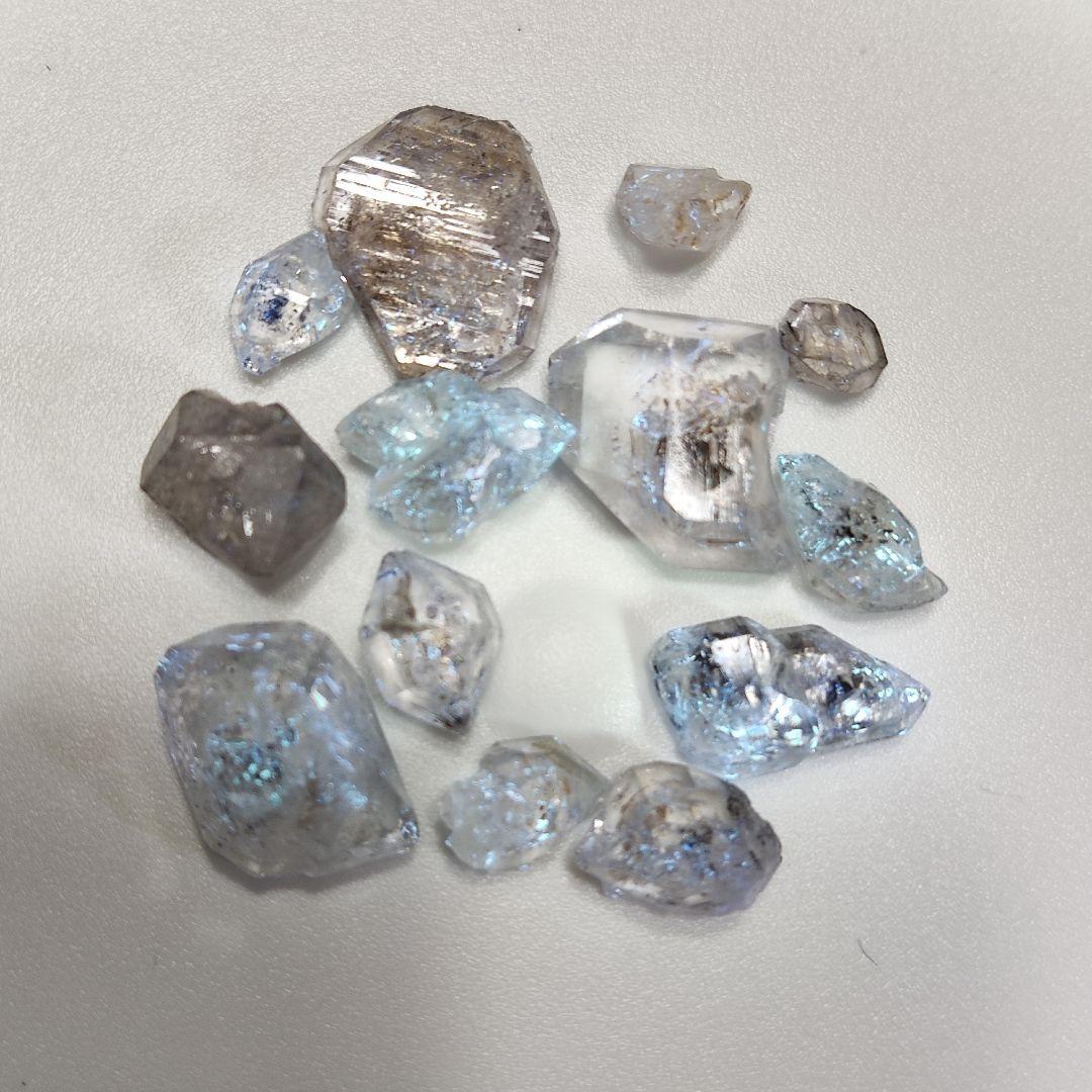 パワーストーン　天然石　オイル入り水晶　7g　No.555る