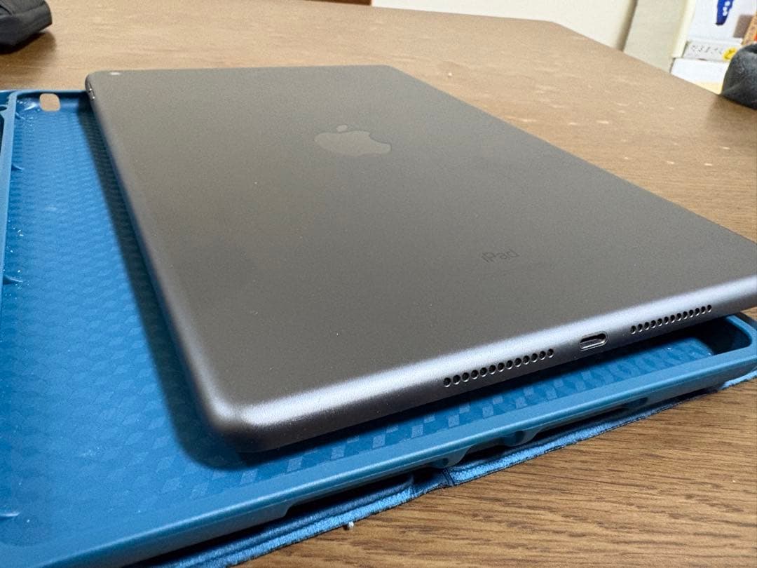 iPad 第8世代 128GB WiFiモデル　スペースグレー　最大容量87%