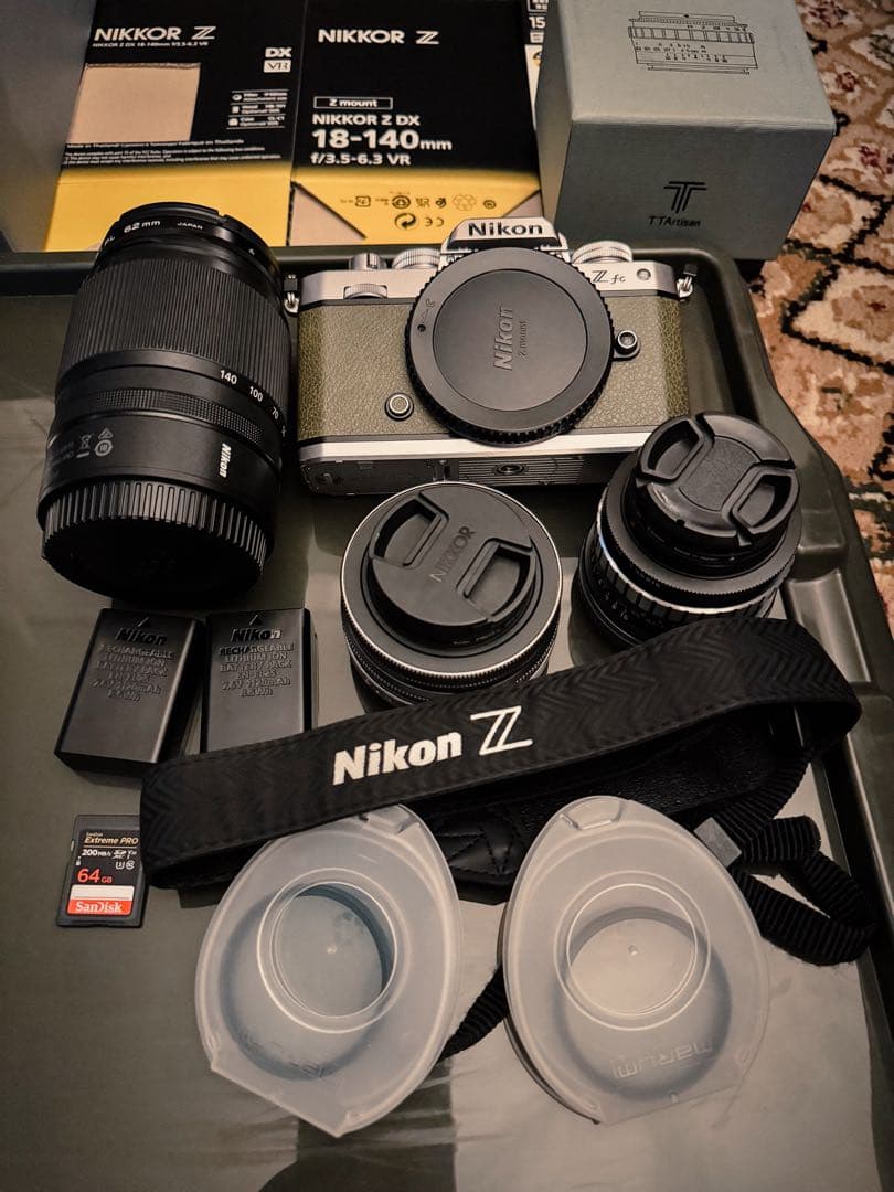 【美品】Nikon Zfc カメラ本体+レンズ3点セット 他アクセサリーあり