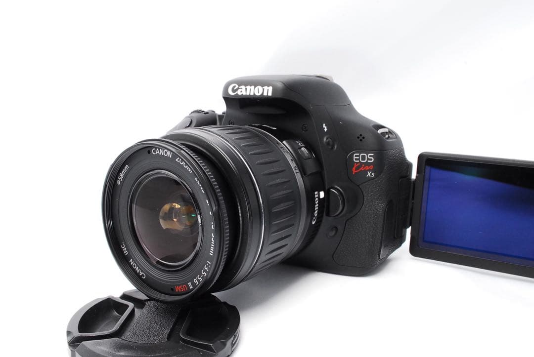 Canon kiss X5✨傷の少ない美品✨一眼レフ　付属品付きすぐ使える♪